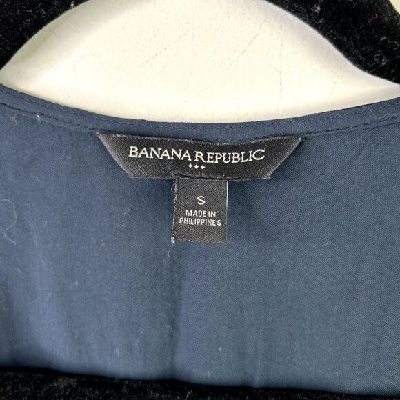 Banana Republic navy shoulder tied v neck blouse size small - Picture 3 of 8